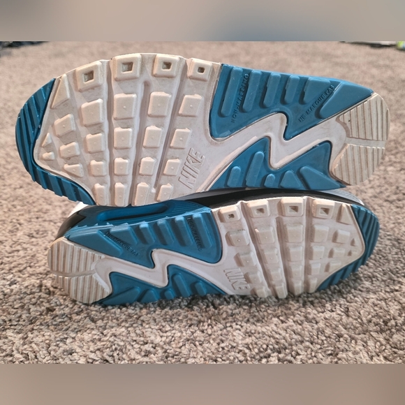 2020 Nike Air MAX 90 REVERSE Laser Blue Size 7y Mens - Picture 3 of 7